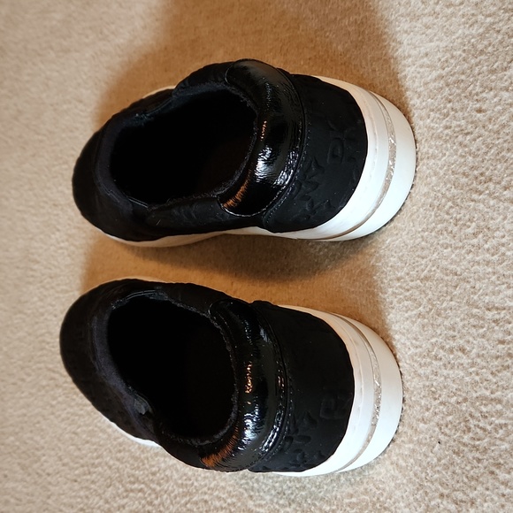 DKNY Slip-on Sneakers,Size 8, Never Worn - Picture 4 of 5